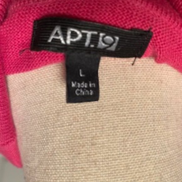 Sweater - Picture 3 of 3